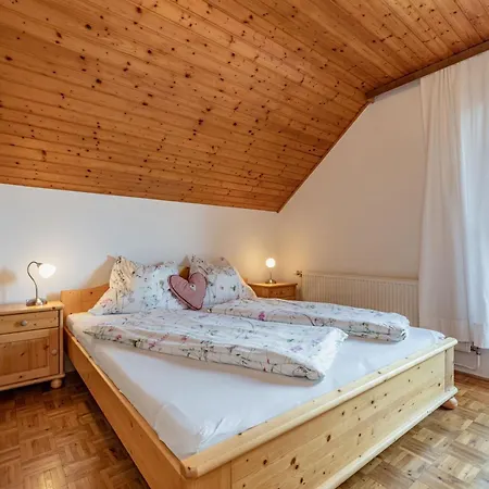 Lissis Bauernhof Appartments グンダースハイム