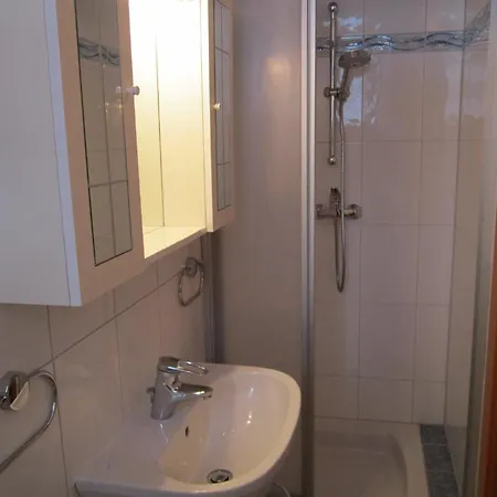 Lissis Bauernhof Appartments ファームステイ *